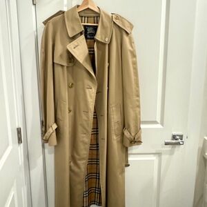 Burberry Tan Kensington Trench coat